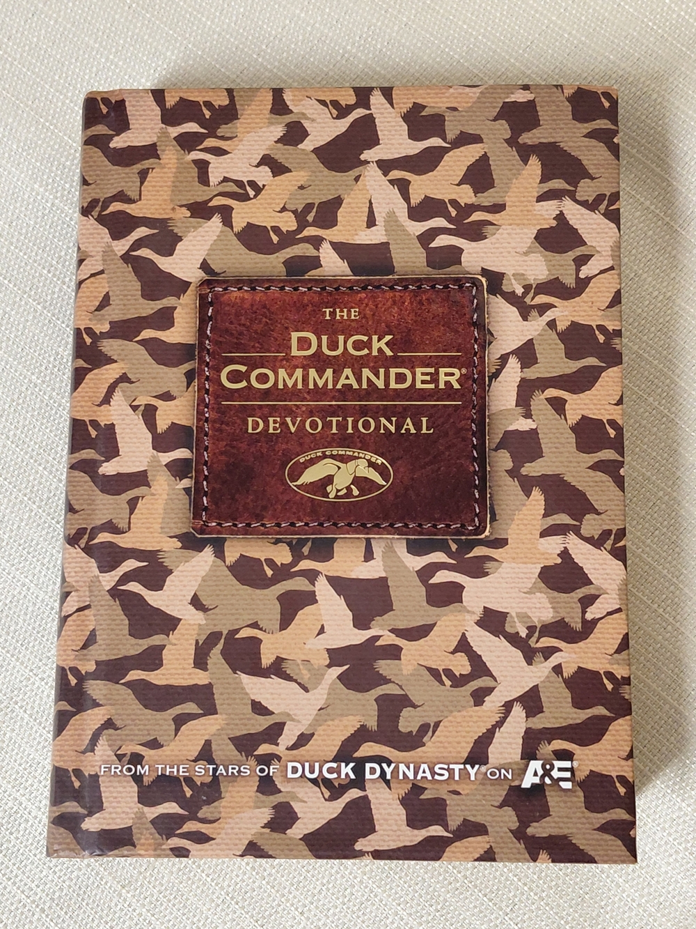 Duck Commander Devotional – Brown Camouflage Cover